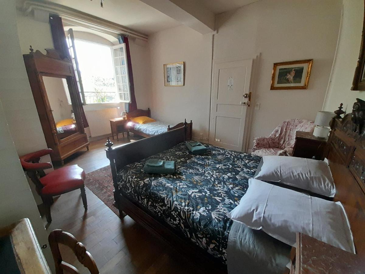 Chambres D'Hotes L'Oustal Олорон-Сен-Мари Екстериор снимка